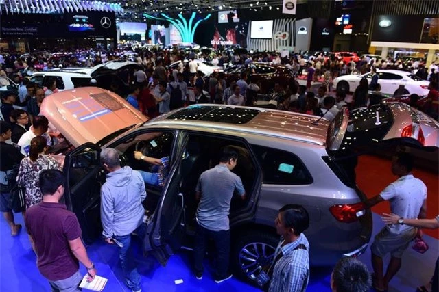 Dự báo biến động dữ dội trên thị trường xe Việt năm 2020 - 1