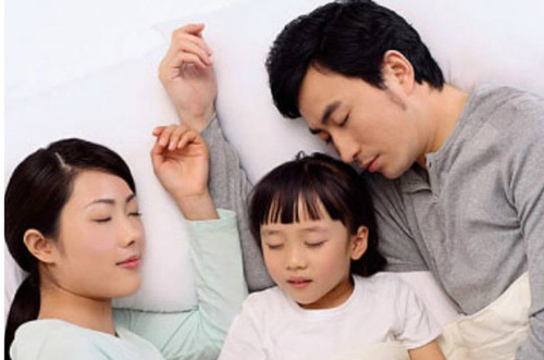 Đọc xong những thông tin này, mẹ Việt nào cũng muốn cho con ngủ riêng ngay lập tức