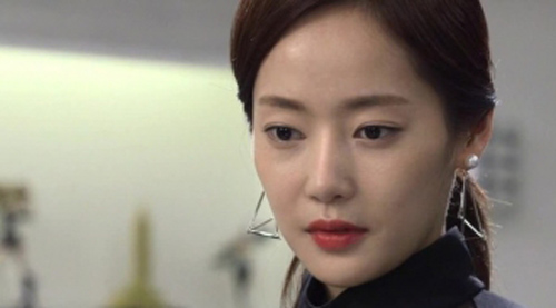 Đánh tiếng việc ngoại tình nhưng chồng vẫn phớt lờ, mẹ 3 con đã khiến cả chồng và nhân tình ân hận cả đời