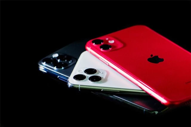 iPhone 11 bán chạy đến mức không kịp sản xuất - Ảnh 1.