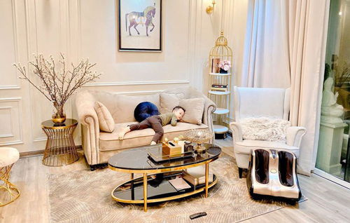 Ly Kute khoe tổ ấm sang chảnh đón Tết, ai cũng trầm trồ vì nhà đẹp lại còn nằm trong khu đắt đỏ nhất nhì Hà Nội