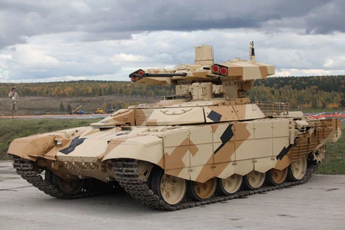Trên thế giới hiện tại, Nga là một trong số ít những quốc gia chế tạo và sử dụng xe chiến đấu hỗ trợ xe tăng hay còn gọi là BMPT. Nguồn ảnh: Pinterest.