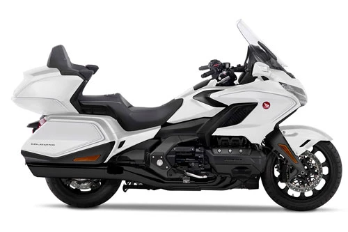 7. Honda Gold Wing Touring Deluxe 2020 (giá: 36.399 euro).