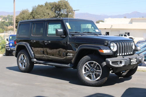 8. Jeep Wrangler (doanh số: 228.032 chiếc).