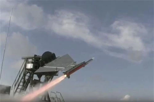 Thổ Nhĩ Kỳ thử tên lửa Gokdogan từ mặt đất.