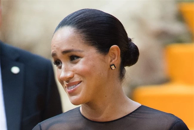 Vừa rời hoàng gia, Meghan Markle liên tiếp gặp hạn: Bị khiếu nại pháp lý về thương hiệu tỷ đô, nhân viên nghỉ việc, nơi ở bị động đất - Ảnh 2.