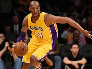 Cuộc đời đầy vinh quang và tai tiếng của Kobe Bryant