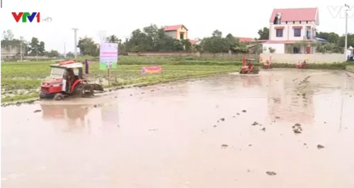 Người dân nô nức lễ hội xuống đồng xây dựng nông thôn mới