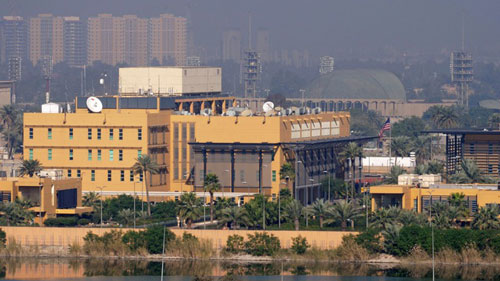 Ba tên lửa bắn trúng Đại sứ quán Mỹ tại Iraq