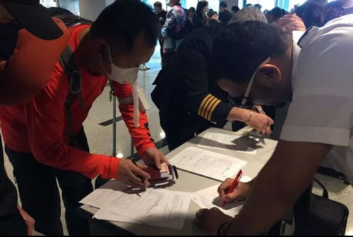 Cục Hàng không Việt Nam yêu cầu hủy toàn bộ chuyến bay đến Vũ Hán