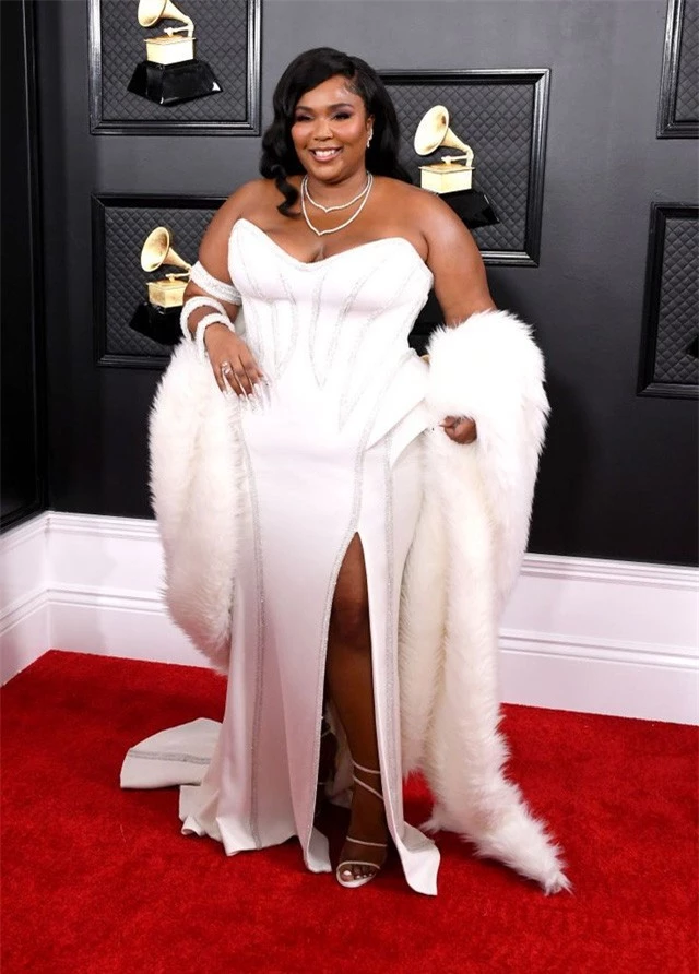 Grammy 2020: Dàn sao hạng A đua nhau khoe sắc trên thảm đỏ - Ảnh 1. Grammy 2020: Dàn sao hạng A đua nhau khoe sắc trên thảm đỏ - Ảnh 1.