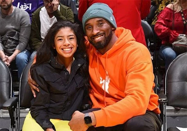 Huyền thoại bóng rổ Kobe Bryant cùng con gái thiệt mạng vì tai nạn máy bay thảm khốc - 1