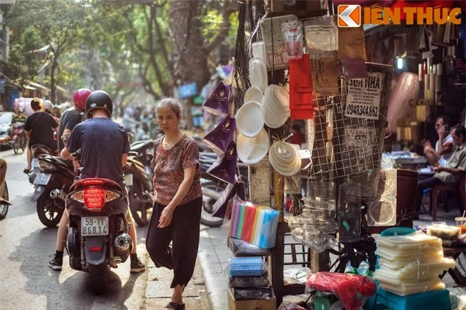 Pho nao o Ha Noi xua chuyen ban sung ong dan duoc?-Hinh-7