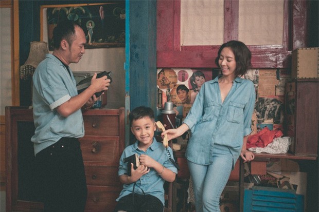 Gia đình hạnh phúc của cặp vợ chồng Thu Trang - Tiến Luật.    