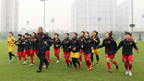 Tạm biệt Tết, các đội bóng đồng loạt bước vào mua chinh chiến