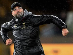 HLV Klopp ra quyết định 'sốc' khiến Shrewsbury Town thất vọng