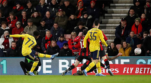 Kết quả Bournemouth 1-2 Arsenal:  Arsenal bước vào vòng 5 cúp FA
