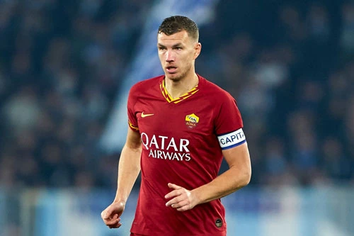 =8. Edin Dzeko (AS Roma, 9 bàn).