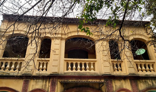 Độc đáo những ngôi nhà cổ ở phố Đầm