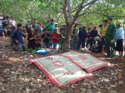 Hà Nội: 2 cháu bé rơi xuống kênh nước tử vong thương tâm chiều mùng 3 Tết