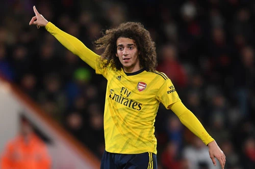 Tiền vệ trung tâm: Matteo Guendouzi (Arsenal, 20 tuổi, giá trị chuyển nhượng: 50 triệu euro).