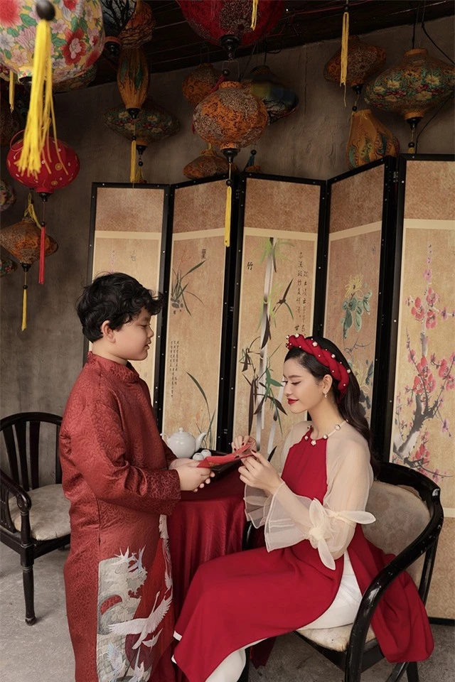 “Mẹ đơn thân” Trương Quỳnh Anh tiết lộ đón Tết như “chạy show” - 4