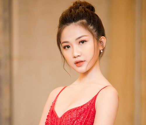 Người đẹp tuổi Tý xứ Thanh "Hoa hồng trên ngực trái": Từ thủ khoa điện ảnh đến gái cướp chồng trơ trẽn trên phim