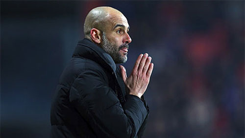 HLV Guardiola mong fan Man City làm một điều trước trận derby Manchester