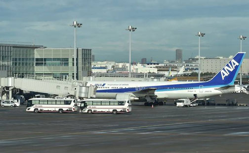 Mỹ, Nhật gấp rút sơ tán dân khỏi Vũ Hán trong đêm