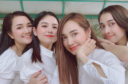 Hội chị em Nhã Phương hội ngộ đầu năm: Toàn mẹ bỉm sữa mà nhan sắc vẫn đỉnh cao, còn có chung sở thích bất di bất dịch