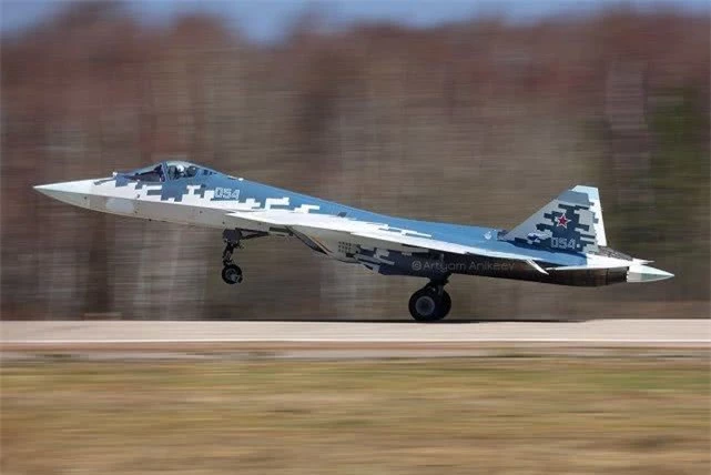 Khong quan Israel nang loi: Tiem kich Su-57 cua Nga chi de... bay bieu dien-Hinh-7