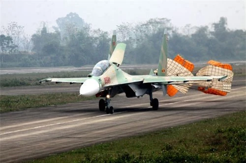 Bat ngo: Viet Nam la quoc gia so huu nhieu sieu co Su-30MK2 nhat the gioi!-Hinh-2