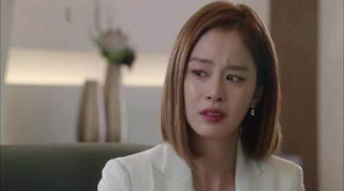 Trở về sau hai năm tu nghiệp, tôi chết đứng khi thấy mẹ chồng bế trên tay đứa trẻ giống chồng như lột