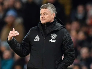 HLV Solskjaer: 'MU cần một tiền đạo sẵn sàng chịu gãy mũi đề ghi bàn'