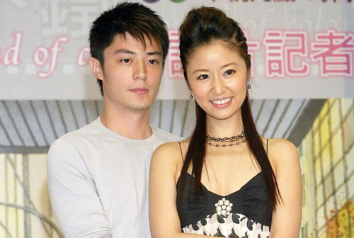 Bộ ảnh 14 năm trước hot trở lại: Hoắc Kiến Hoa gượng gạo, Lâm Tâm Như tươi rói, ai ngờ 2 người lại thành vợ chồng