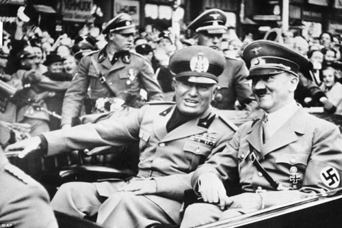 Ảnh hiếm: Hitler được chào đón hoành tráng tại Italy