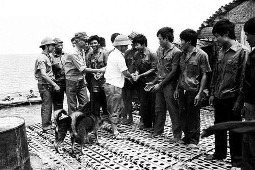 Hình ảnh khó quên về chiến dịch CQ-88: Tiến về Trường Sa