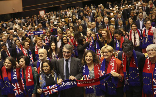 Anh và EU chính thức “đường ai nấy đi”, các nghị sĩ bật khóc