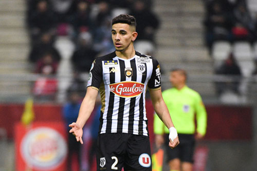 Hậu vệ trái: Rayan Ait Nouri (Angers, 18 tuổi, 12 triệu euro). 