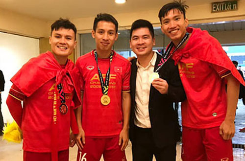 Con trai bầu Hiển làm chủ tịch Hà Nội FC