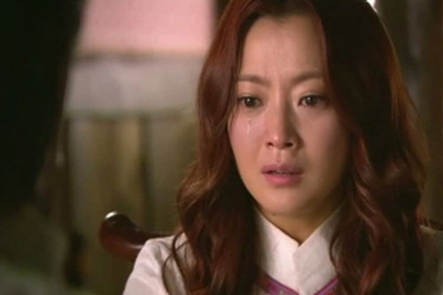 Lặng người đau đớn khi nhìn thấy vật lạ trong vali công tác của chồng