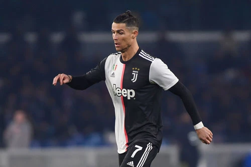 =4. Cristiano Ronaldo (Juventus, 75 triệu euro).