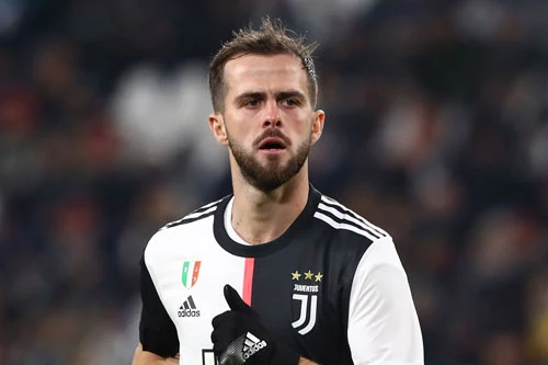 =8. Miralem Pjanic (Juventus, 70 triệu euro).