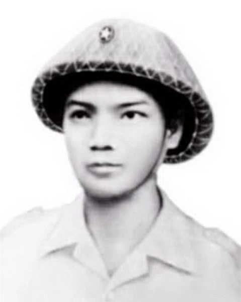 chân dung những anh hùng trong kháng chiến chống Pháp - Hình 3 chan dung nhung anh hung trong khang chien chong Phap-Hinh-3