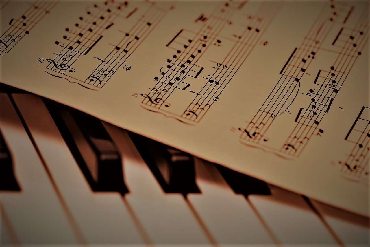 Bí ẩn bản nhạc bị “nguyền rủa” đoạt mạng hơn 100 người