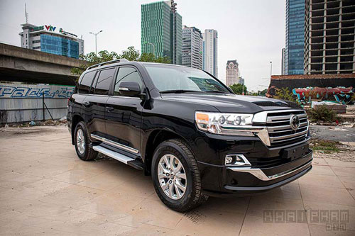 Toyota Land Cruiser nhập Mỹ đắt hơn chính hãng 3,8 tỷ đồng