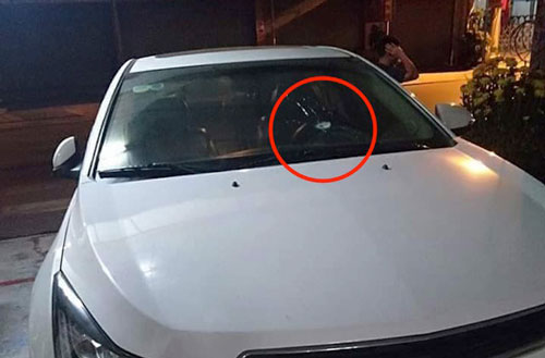 TP.HCM: Một người đàn ông bị bắn khi đang lái ô tô về nhà lúc rạng sáng