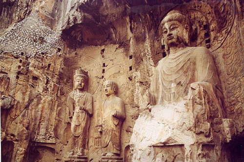 Khám phá tượng Phật có biểu tượng hòa bình, chiến thắng