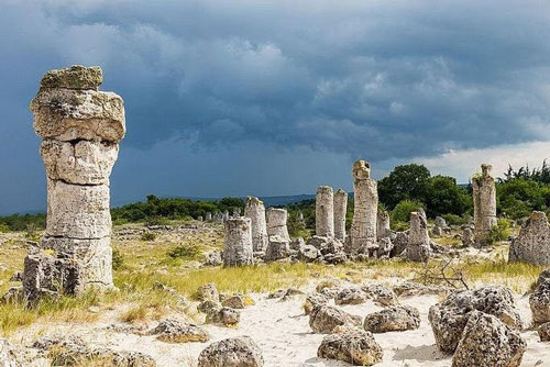 Bí ẩn sau rừng cột đá tự nhiên ngoạn mục ở Bulgaria