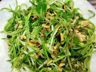 Biến tấu với món nộm rau muống giòn sần sật, ngon xoắn lưỡi cứ làm theo cách đơn giản này